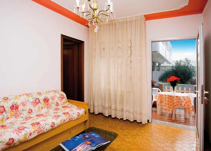 Apartment In 45657 *